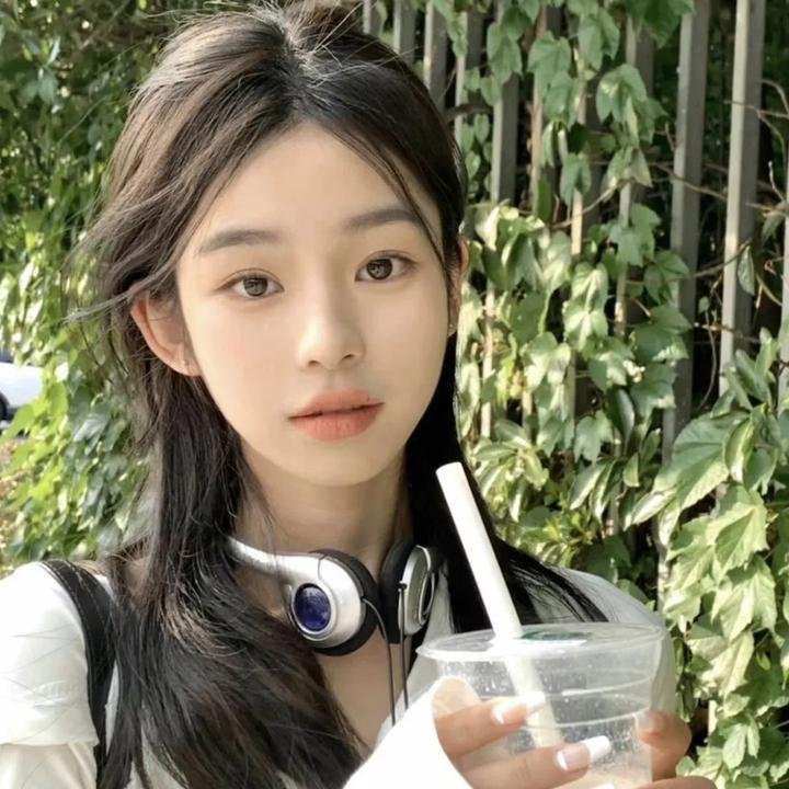 灰姑娘的手机情缘